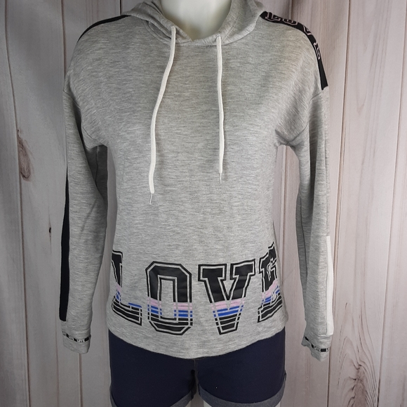 No Boundries Love Stripes Lightweight Hoodie Small - Picture 1 of 3
